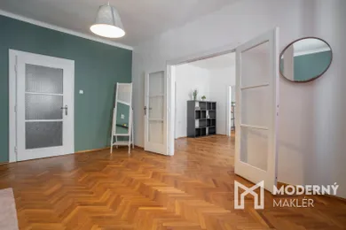 Na prenájom 3-izbový byt, 107 m², Bratislava-Staré Mesto, Mariánska