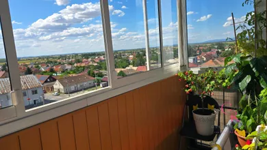 Na predaj 2-izbový byt, 59 m², Želiezovce, Hronská
