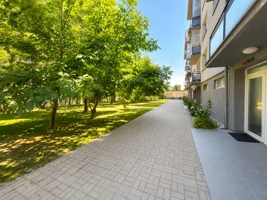 Na prenájom 2-izbový byt, 48 m², Pezinok, Moyzesova