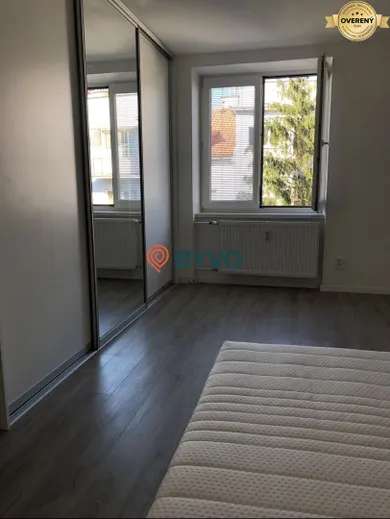 Na predaj 2-izbový byt, 58 m², Bratislava-Staré Mesto, Šoltestovej