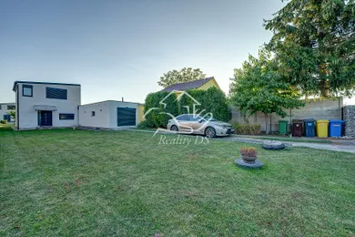 Eladó házak, 5-szobás, Lehnice · €449 000