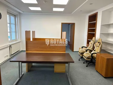 Na prenájom objekt v Bratislava-Nové Mesto · €655 · Čiastočná rekonštrukcia