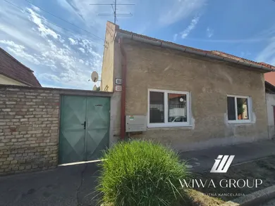 Domy na sprzedaż, Komárno · €149 900