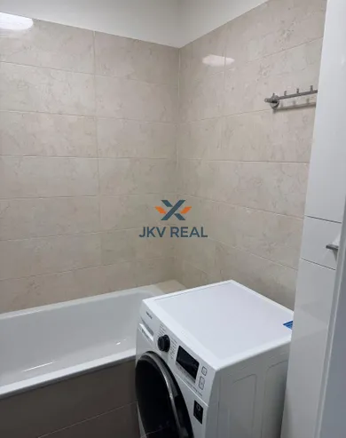 Na prenájom 3-izbový byt, 70 m², Žilina, Smreková