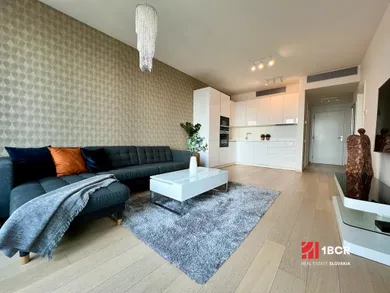 Byty na prenájom 2-izbový, Bratislava-Staré Mesto · €1 100