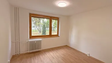 Na prenájom 3-izbový byt, 66 m², Senec, Svätoplukova