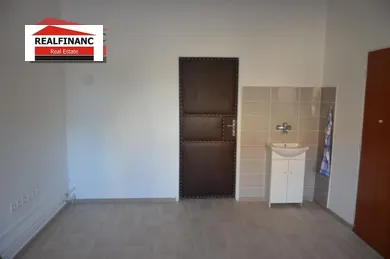 Na prenájom komerčné, 15 m², Trnava, Jerichova
