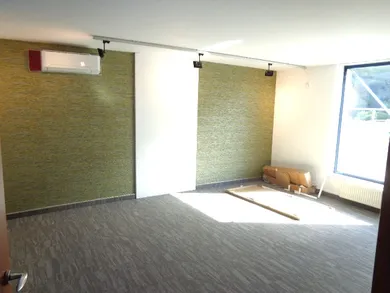 Na prenájom komerčné, 100 m², Banská Bystrica
