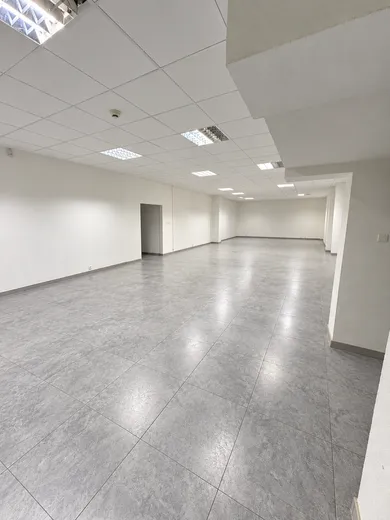 Komerčné priestory na prenájom, Bratislava-Petržalka · €1 500