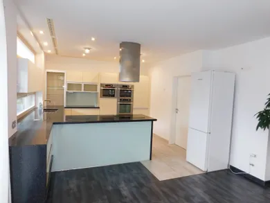 Na predaj 5-izbový dom, 314 m², Bratislava-Vajnory, Za mlynom