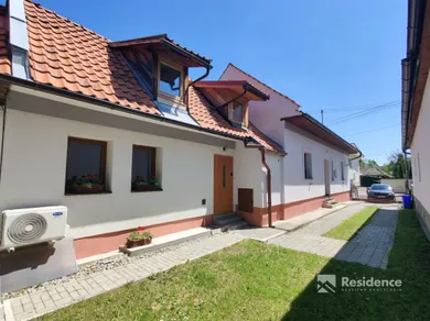 Na prenájom 6-izbový dom, 100 m², Liptovský Mikuláš, Dlhá