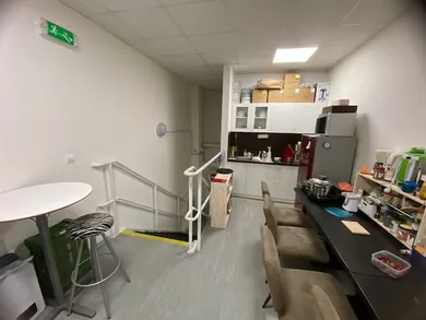 Na prenájom komerčné, 311 m², Bratislava-Ružinov