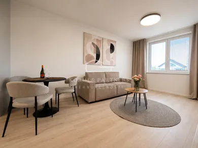 Mieszkania na wynajem, 2-pokojowe, Komárno · €769
