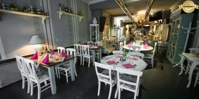 Na predaj komerčné, 300 m², Bratislava-Staré Mesto, Obchodná