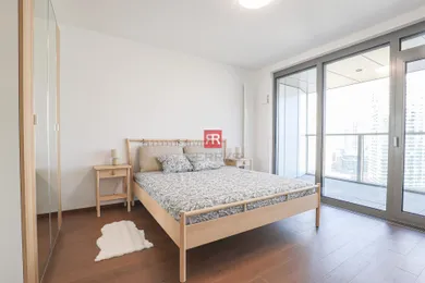 Na prenájom 2-izbový byt, 56 m², Bratislava-Staré Mesto, Pribinova