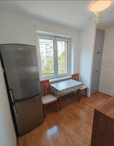 Na prenájom 3-izbový byt, 65 m², Bratislava-Ružinov, Poludníková