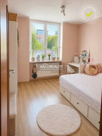 Na predaj 3-izbový byt, 95 m², Žiar nad Hronom