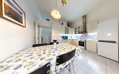 Na predaj 2-izbový byt, 90 m², Bratislava-Staré Mesto, Mariánska