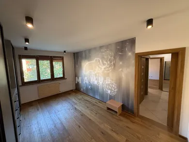 Na predaj 2-izbový byt, 58 m², Žilina, Hlinská
