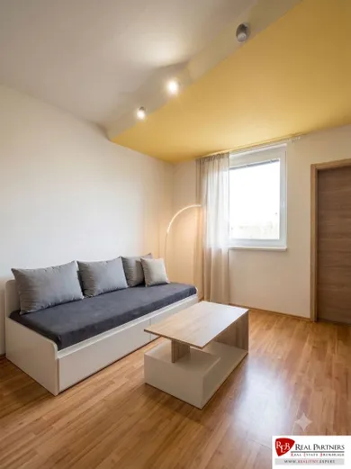 Mieszkania na sprzedaż, 2-pokojowe, Bratislava-Dúbravka · €217 000