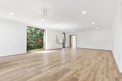 Objekty na predaj, Bratislava-Karlova Ves · €950 000