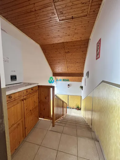 Na predaj 8-izbový dom, 194 m², Šamorín