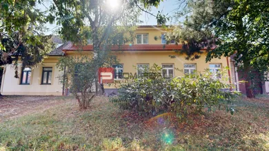 Na predaj 5-izbový dom, 335 m², Modra