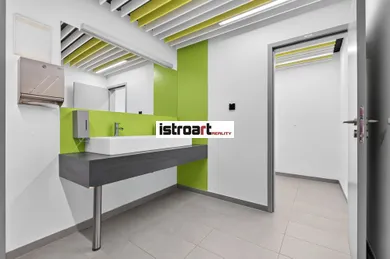 Na prenájom komerčné, 692 m², Bratislava-Ružinov, Plynárenská