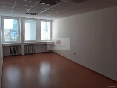 Commercial Properties for rent in Bratislava-Nové Mesto · €195