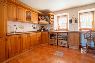 Na predaj dom, 321 m², Krajné