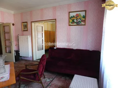 Na predaj dom, Dvory nad Žitavou, Hlavná