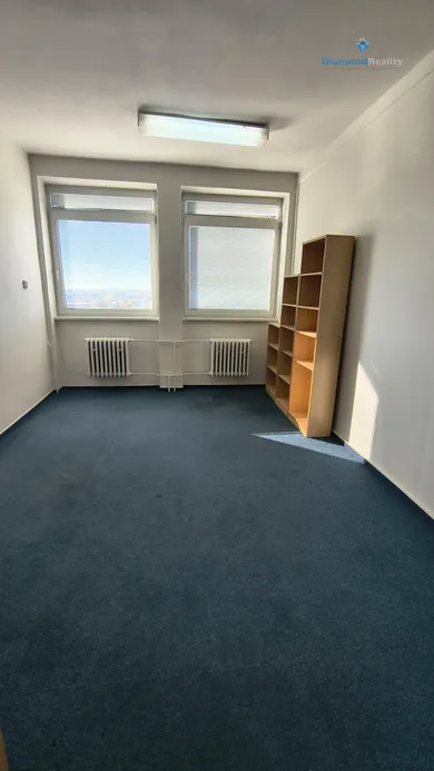 Na prenájom objekt, 17 m², Nitra, Vašinova