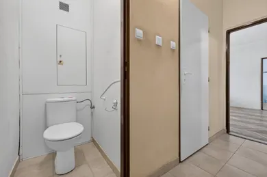 Na predaj 3-izbový byt, 62 m², Bratislava-Ružinov, Solivarská
