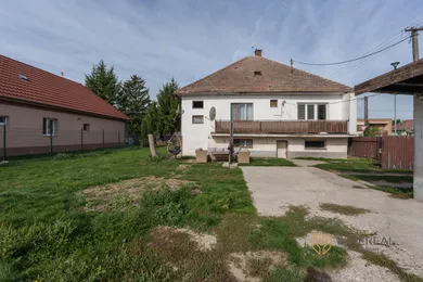 Na predaj 3-izbový dom, 110 m², Hviezdoslavov