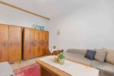 Na prenájom 2-izbový byt, 60 m², Bratislava-Ružinov, Azovská