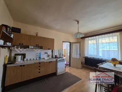 Na predaj dom, 150 m², Lipová
