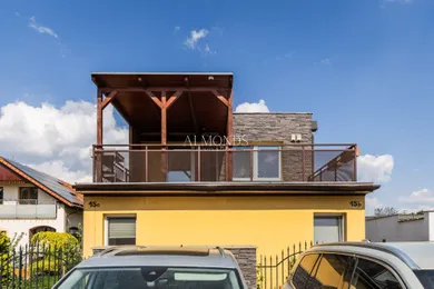 Na predaj 3-izbový byt, 85 m², Bratislava-Vrakuňa, Čučoriedková