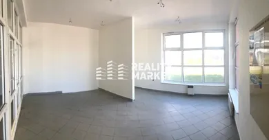 Commercial Properties for rent in Banská Bystrica · €465
