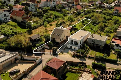 Domy na sprzedaż, 5-pokojowe, Nitra · €326 900