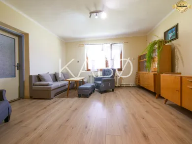 Na predaj 3-izbový dom, 104 m², Nové Sady
