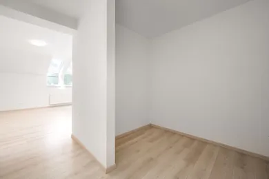 Na prenájom 2-izbový byt, 66 m², Púchov, Hollého