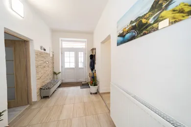 Na predaj 2-izbový dom, 142 m², Modrý Kameň