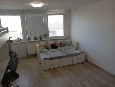 Квартири в оренду, 1-кімнатні, Bratislava-Dúbravka · €690