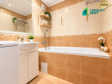 Na predaj 3-izbový byt, 70 m², Čadca, Okružná