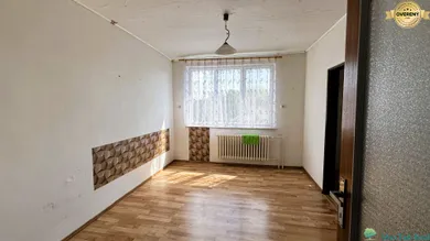 Na predaj 5-izbový dom, 180 m², Novosad, Jarná