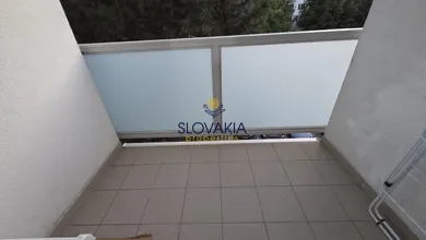 Na prenájom 3-izbový byt, 62 m², Nitra, Petzwalova