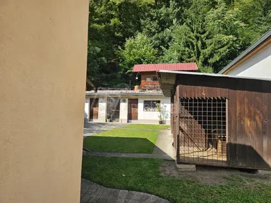 Na predaj dom, 160 m², Bzenica