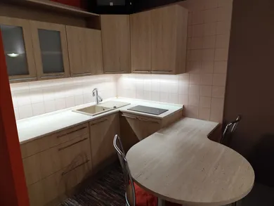 Na prenájom 1-izbový byt, 29 m², Bratislava-Rača, Podbrezovská