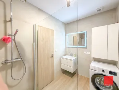 Na prenájom 2-izbový byt, 60 m², Prievidza, T. Vansovej