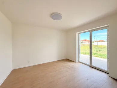 Na predaj dom v Šúrovce · €255 000 · Novostavba